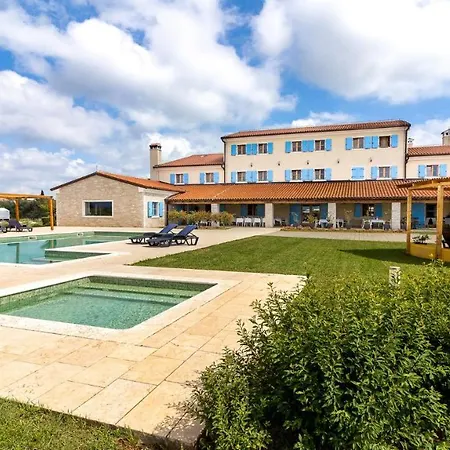 Velanera Hotel & Restaurant-2